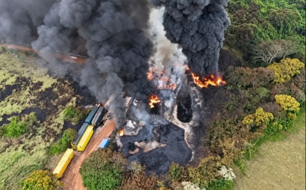 Incendio en planta de Jáltipan; mantienen alerta por gases